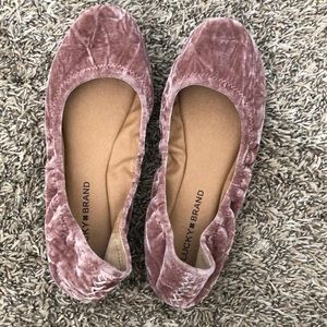 Suede light pink lucky brand flats size 8.5